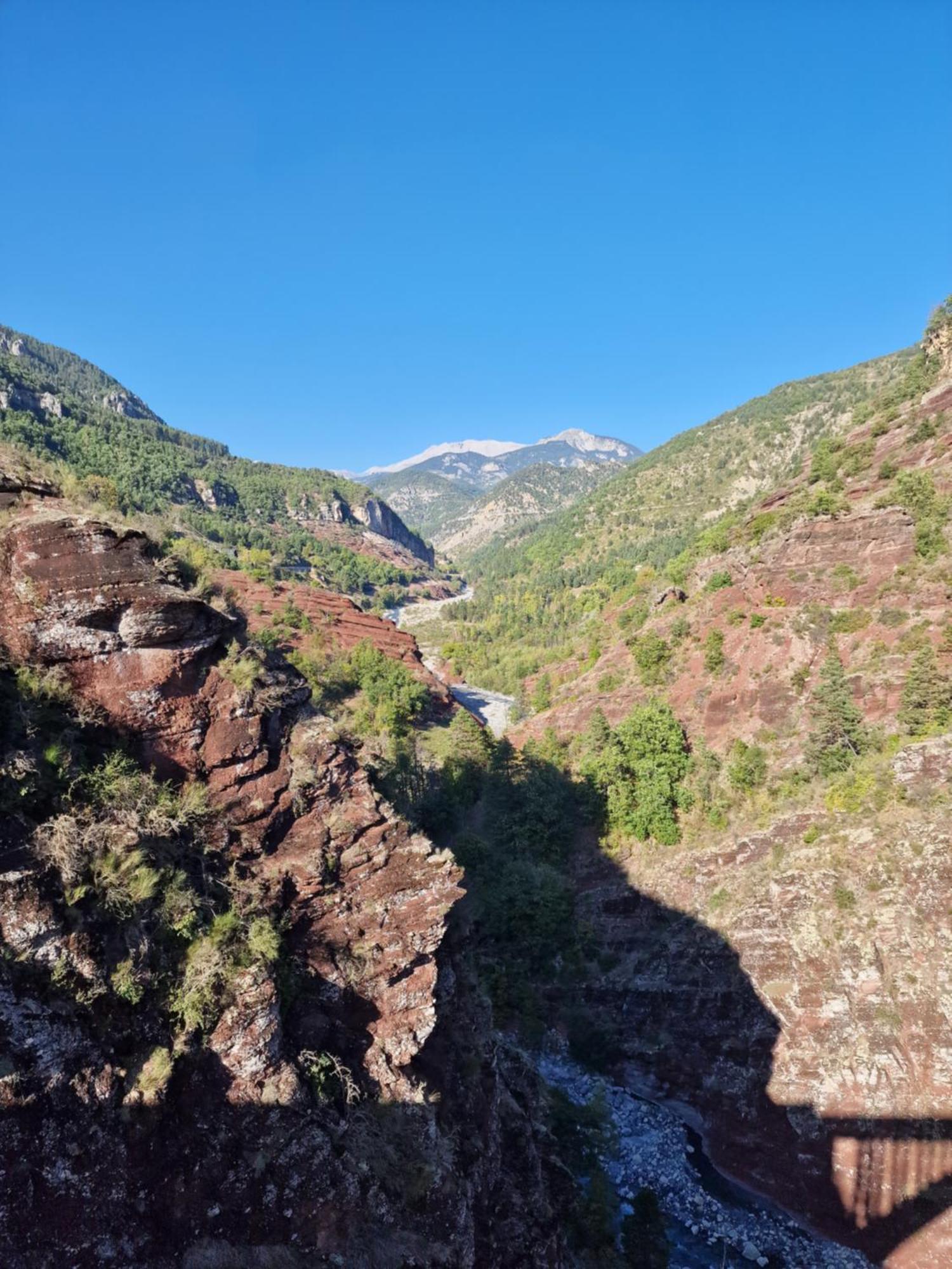 Magnifique Grande Caravane Aux Gorges De Daluis Hotel Guillaumes Luaran gambar