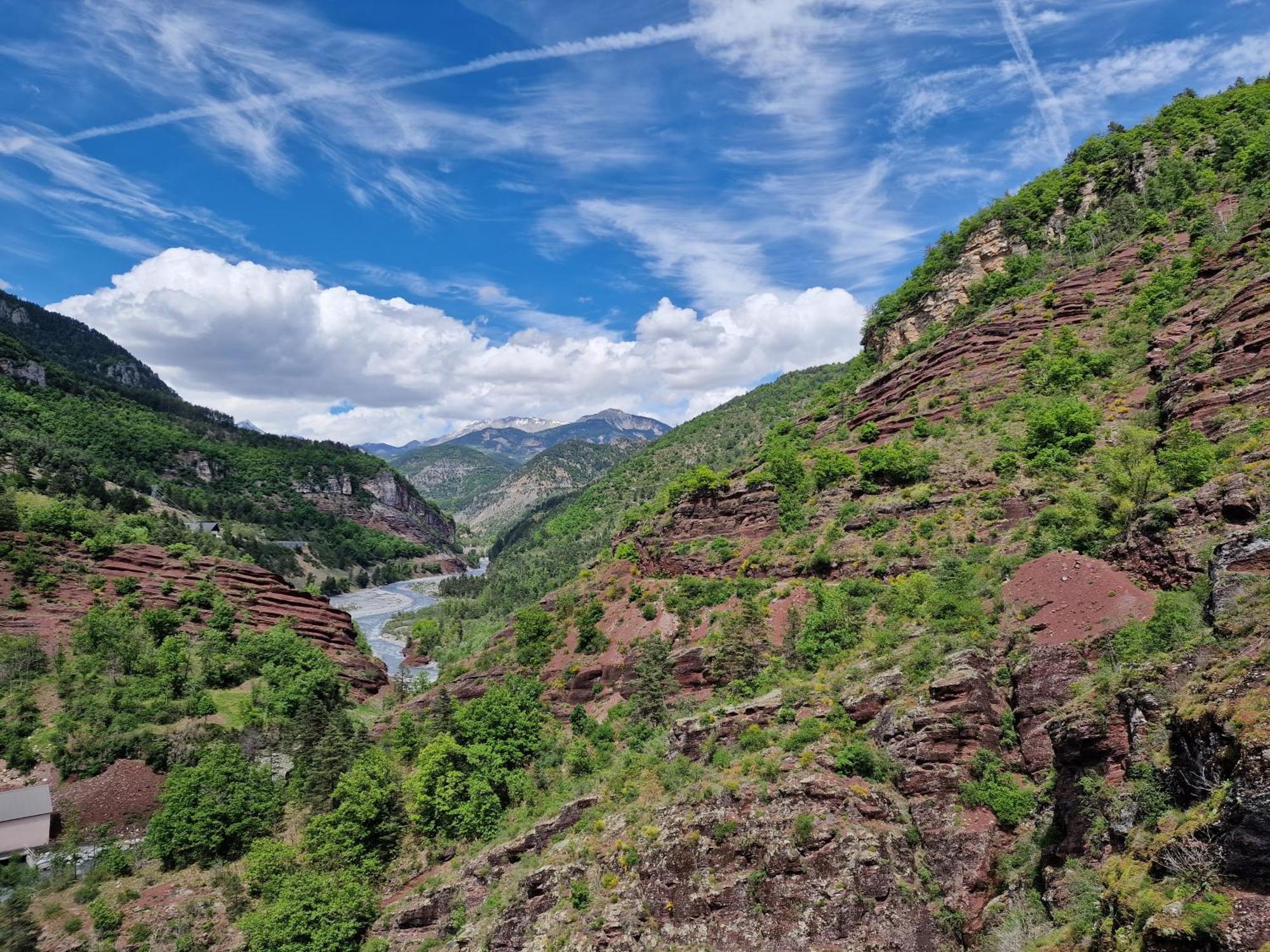 Magnifique Grande Caravane Aux Gorges De Daluis Hotel Guillaumes Luaran gambar